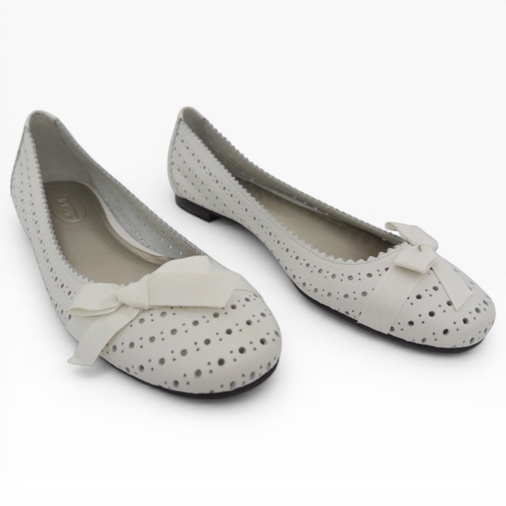 Talbots White Perforated Ballet Flats Bow‎ Scalloped Edge 7.5B